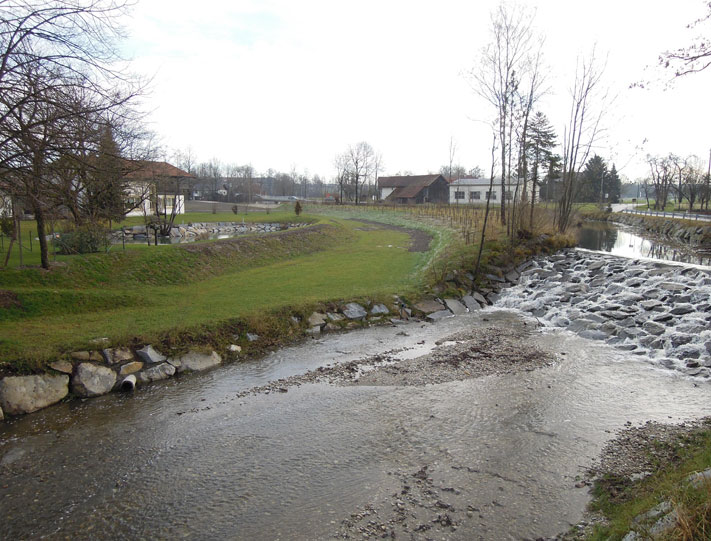 Hochwasser Flutmulde Hochwasser Flutmulde